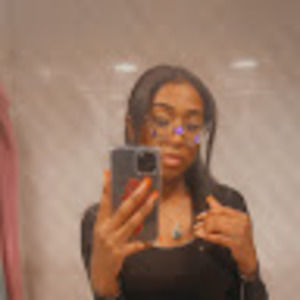 Meet your Posher, Ayana